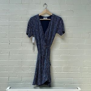BNWT Aritzia Babaton Wallace Dress